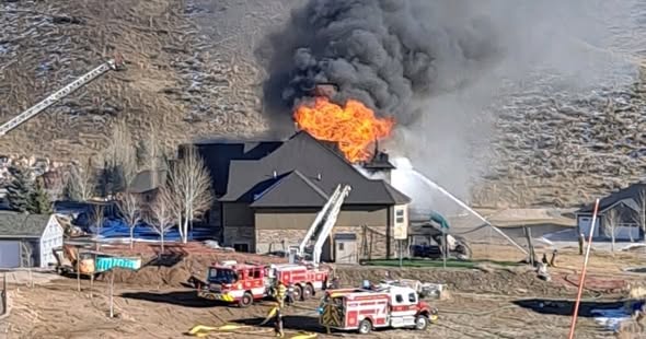 Poor water supply delays Morgan County firefighters in vacant residence blaze<br><br>