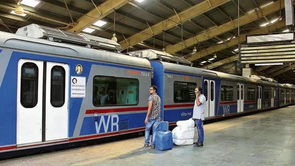 Central Railway GM unveils 14 AC local trains, prioritises passenger ...