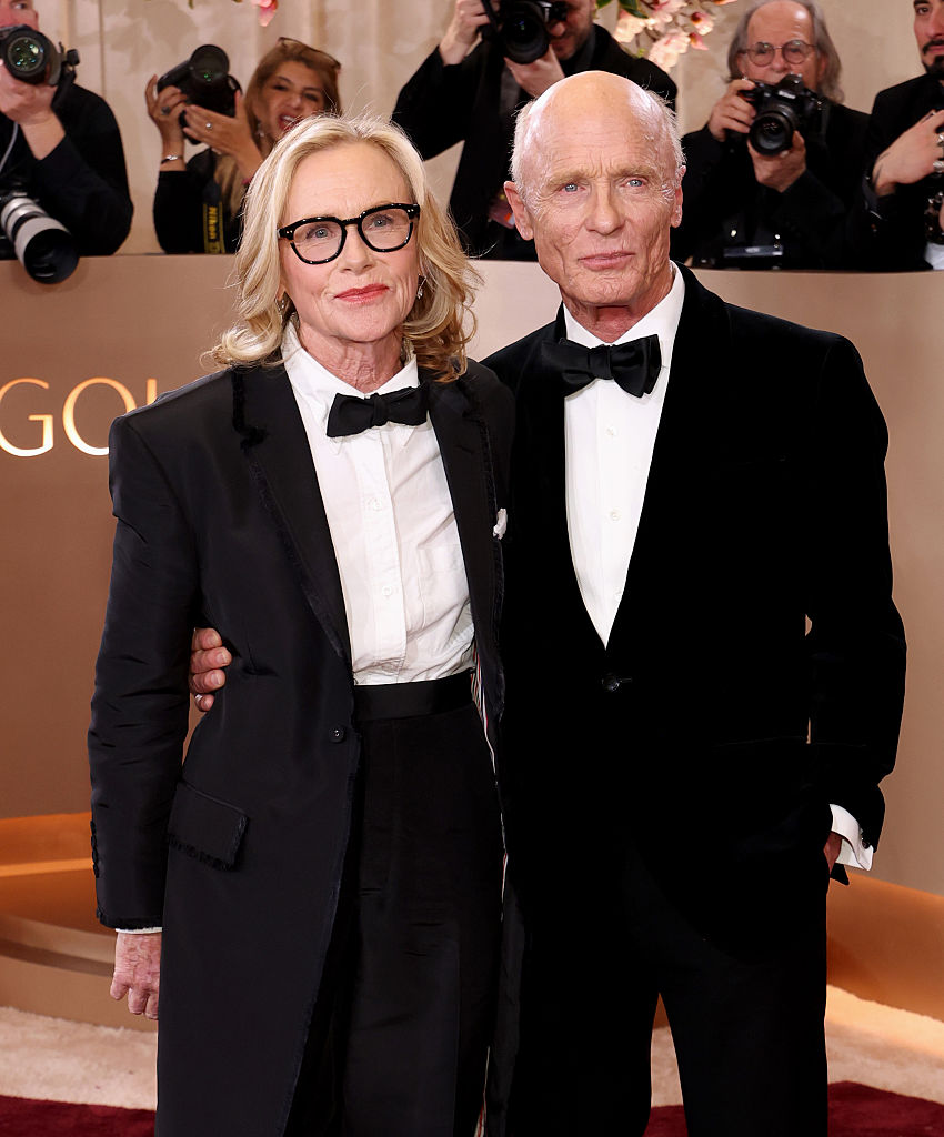 Ed Harris trots op eerste Oscarnominatie van zijn vrouw: 'Bizar jaar'