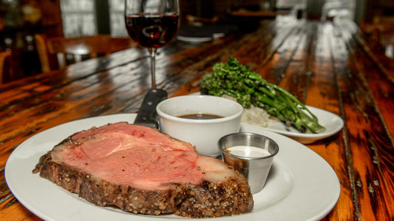 8 best restaurants for prime rib in Las Vegas