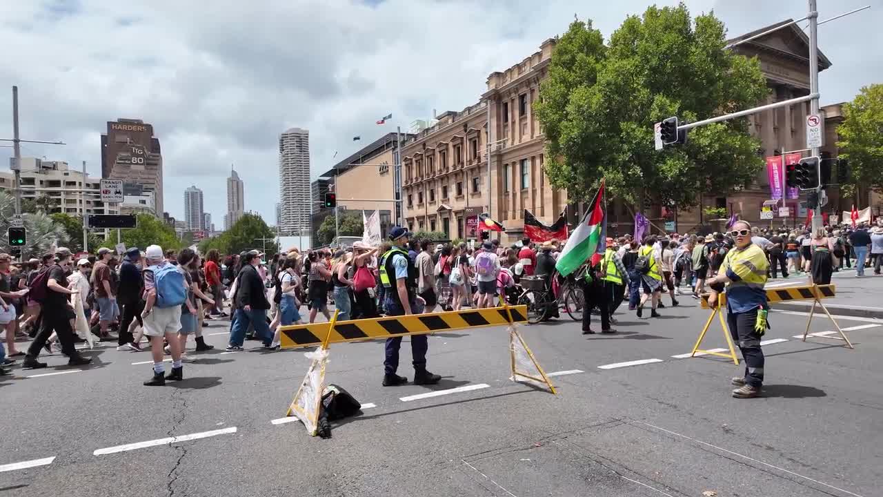 Palestine supporters chant 'Globalise the Intifada' at the Aboriginal ...
