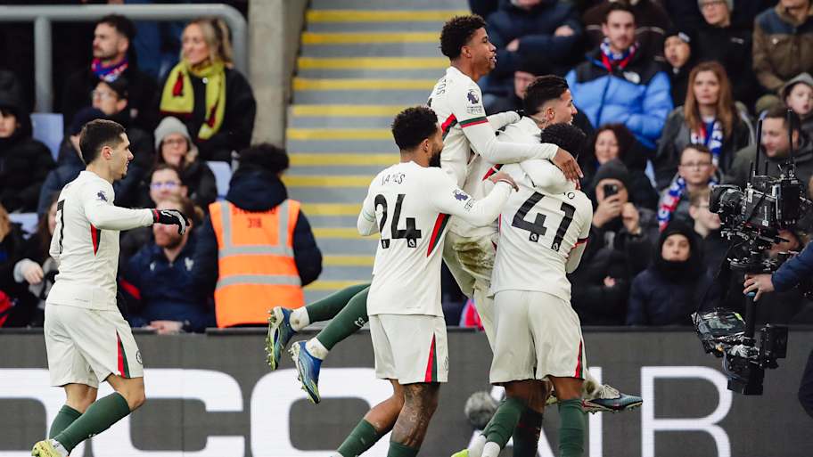 'Outstanding' - Liam Rosenior highlights Chelsea attacking duo after ...