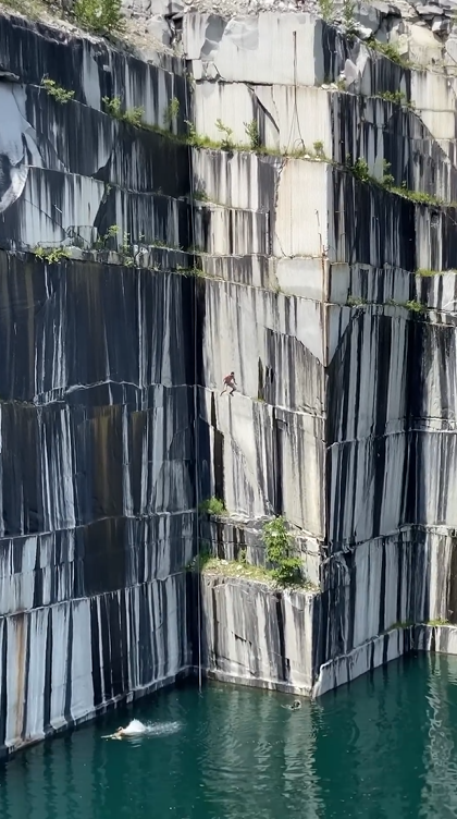 40m cliff jump with insane impact sound