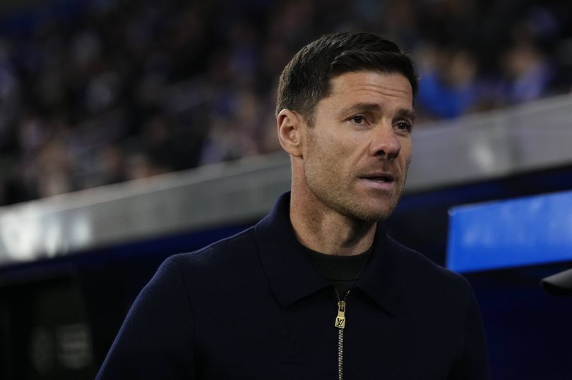 La afición del Real Madrid, dividida por la salida de Xabi Alonso, hizo un gesto en el Bernabéu