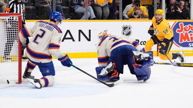 Unforced errors hurt Oilers in rare loss to Predators