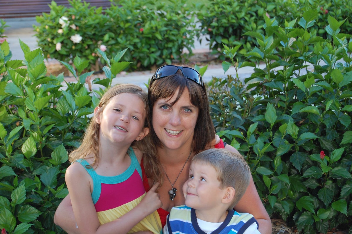 Active mother-of-two diagnosed with incurable cancer after sore throat