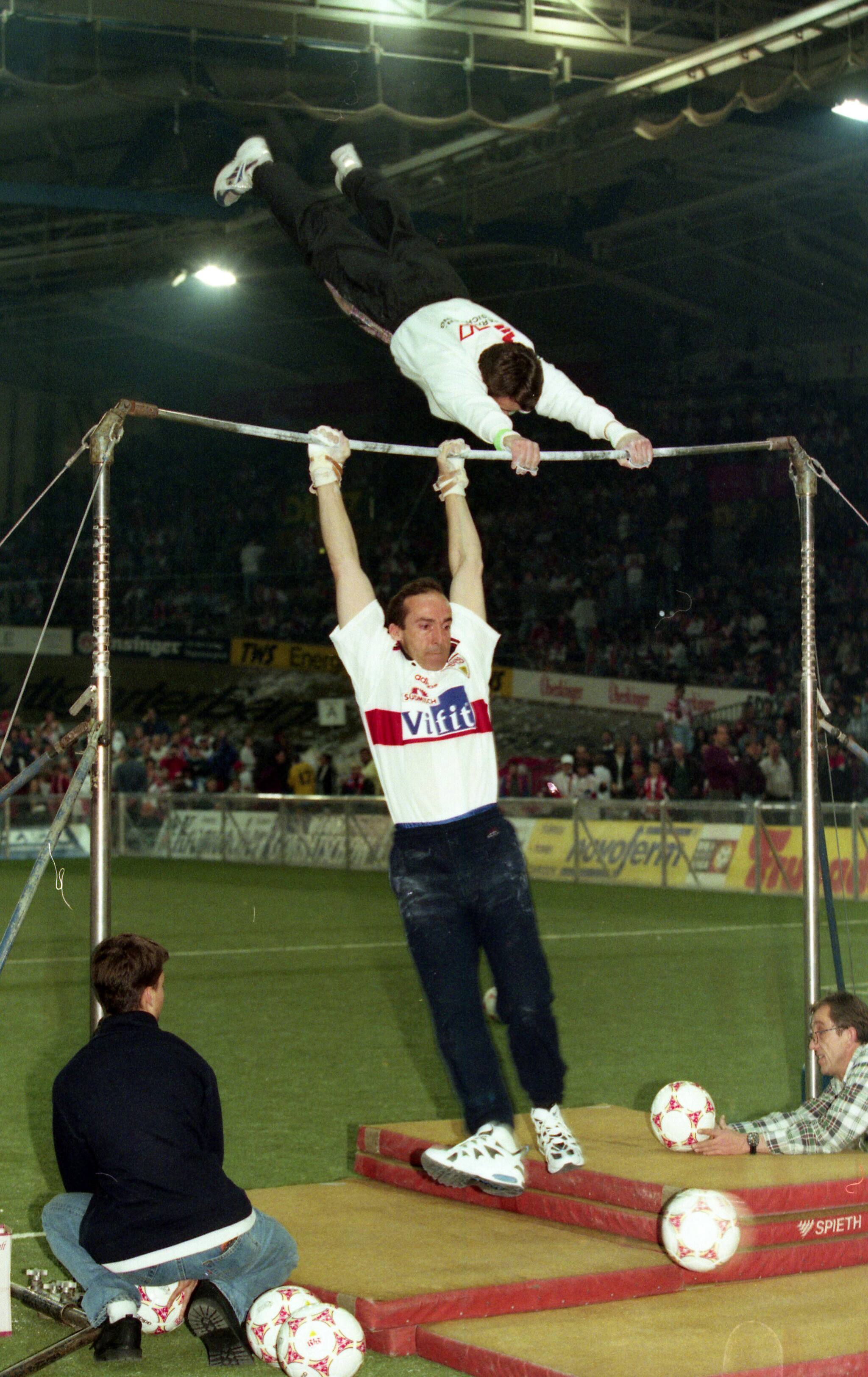 So verrückt war der deutsche Hallenfußball von 1988 bis 2001