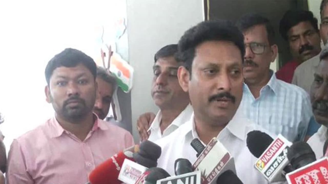 Chennai teachers' protest: Minister assures pay hike for part-timers