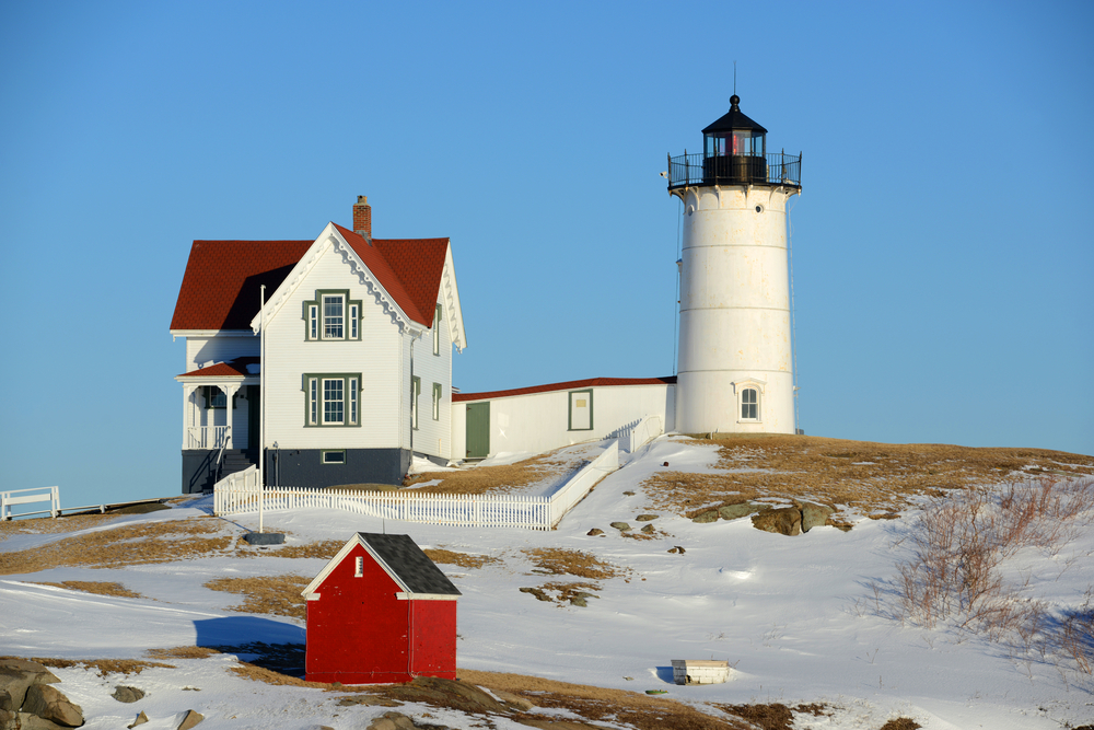 17 coastal lighthouses that feel extra dramatic in winter light
