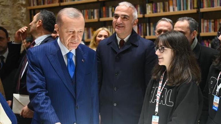 Bakan Ersoy rakam verdi! Rami Kütüphanesi'ni ziyaret eden kişi sayısı ...