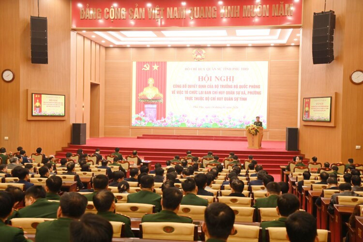 Phú Thọ điều động, bổ nhiệm 148 chỉ huy trưởng Ban CHQS xã, phường