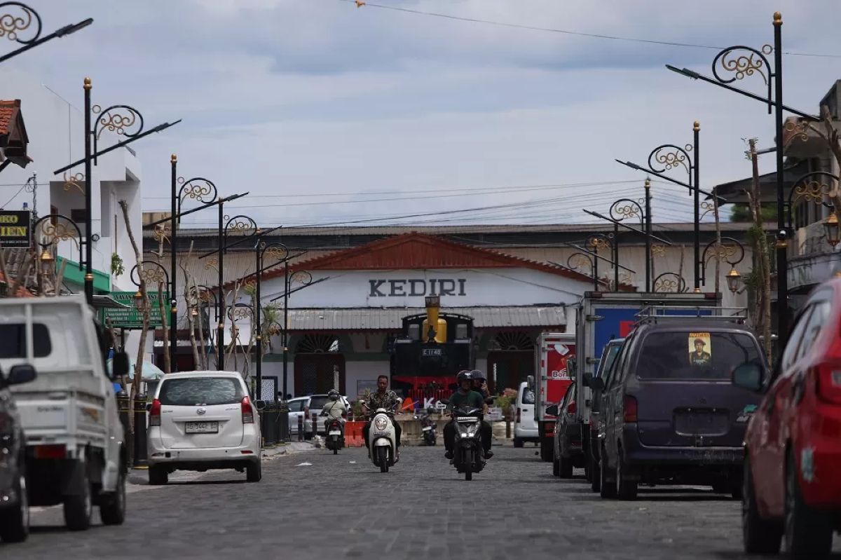 Dari Solo ke Kediri, ini pilihan rute yang tersedia berikut sarana ...