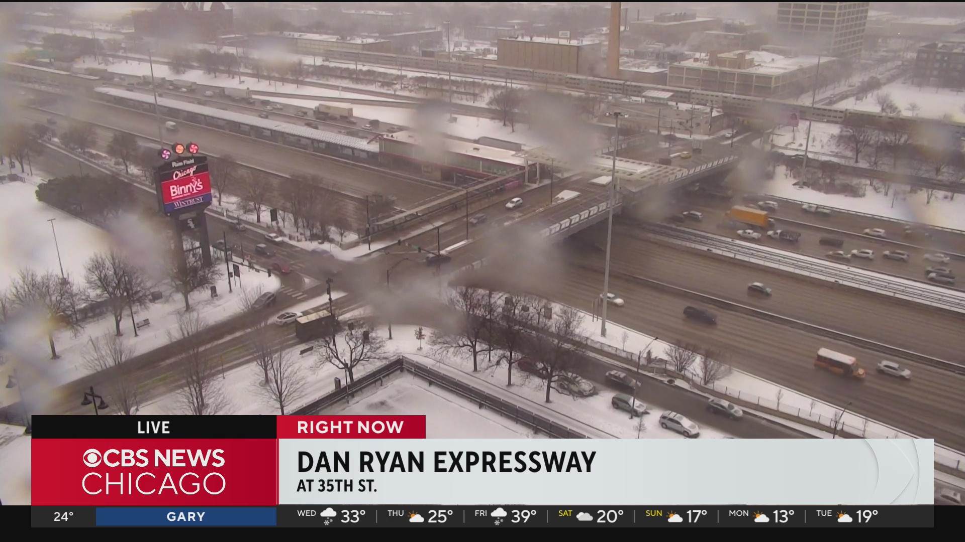 Snow squall smacks Chicago commuters in the face Wednesday morning