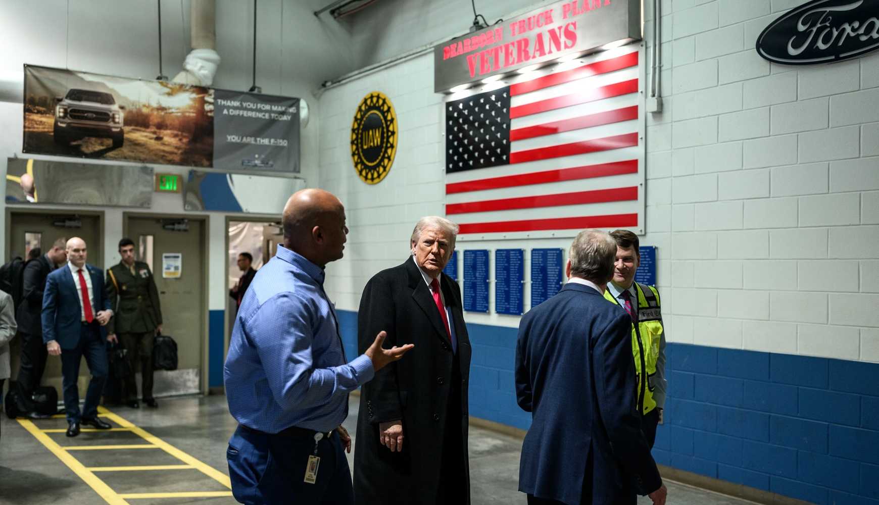 Trump flips off, swears at Ford factory worker (VIDEO)