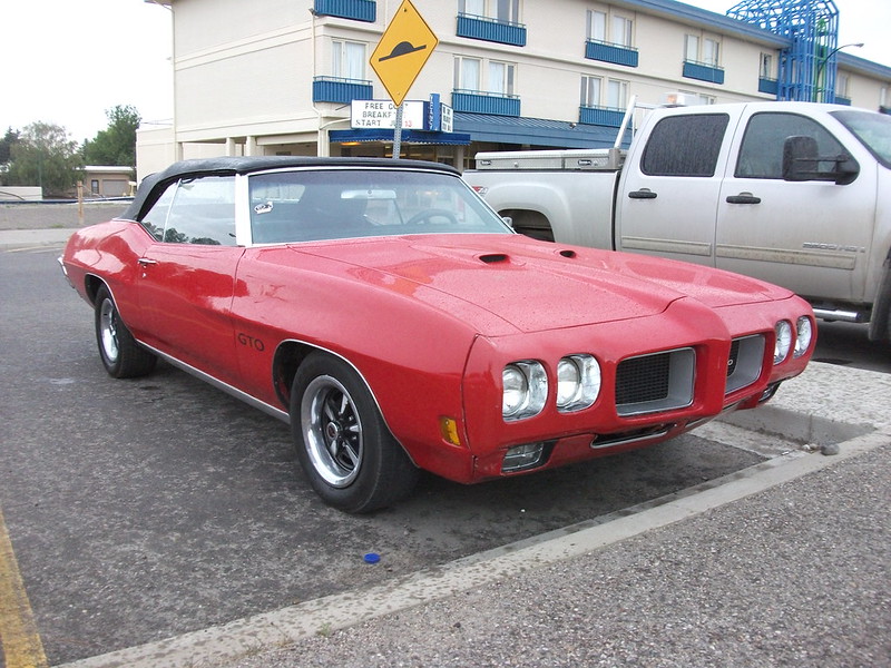 10 retro cars that deserve a comeback