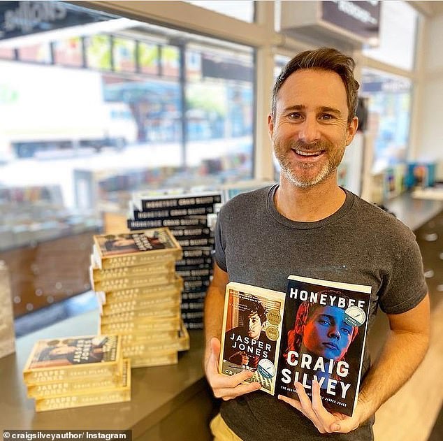 The texts Aussie children's author allegedly sent paedophiles - as his ...