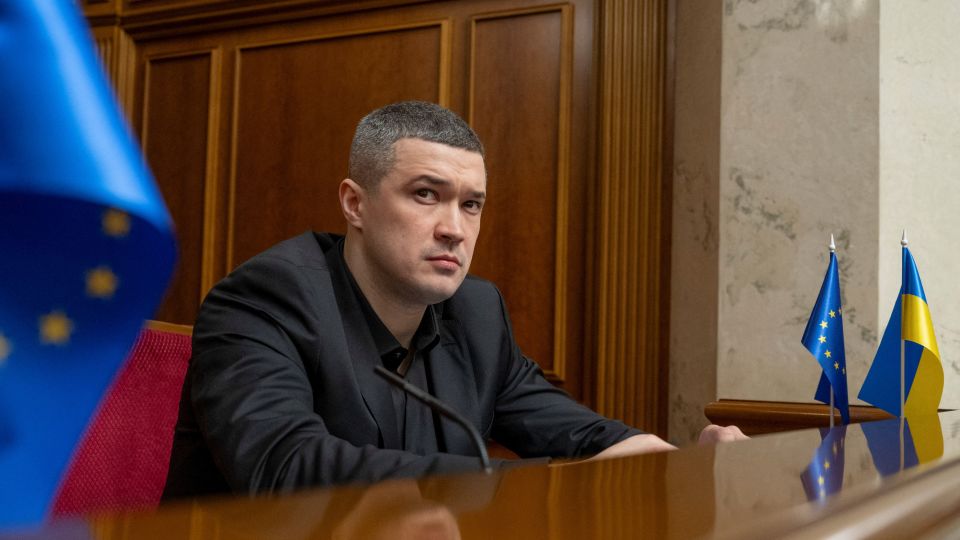 Ukraine’s new defense chief reveals 200,000 soldiers have gone AWOL and 2 million are dodging draft<br><br>