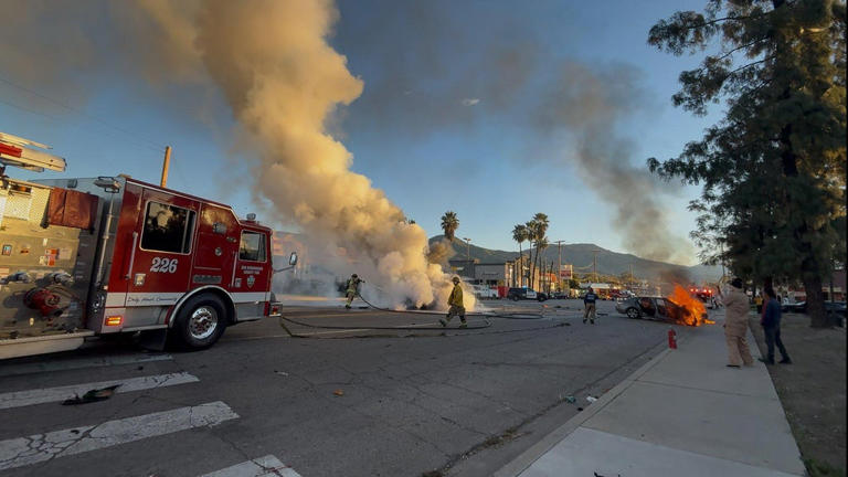 Fiery San Bernardino crash leaves 2 dead, 1 injured