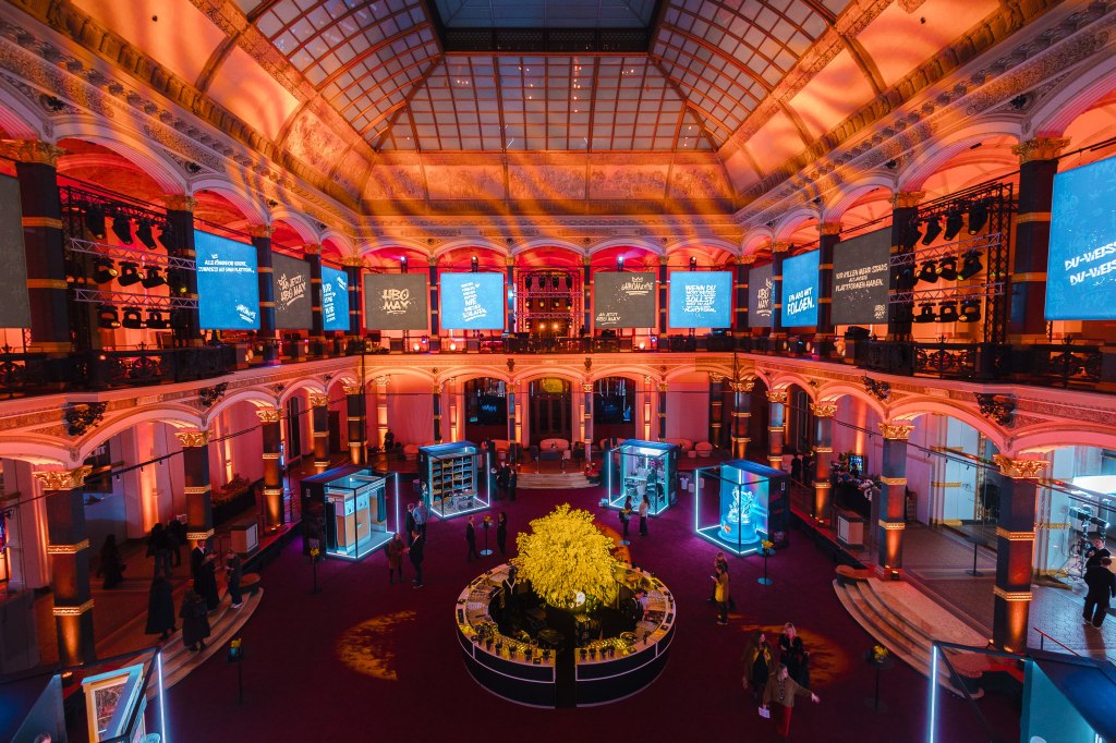 Superman shots, ‘Euphoria’ glow-ups and ‘GoT’ fart jokes: Inside the ...