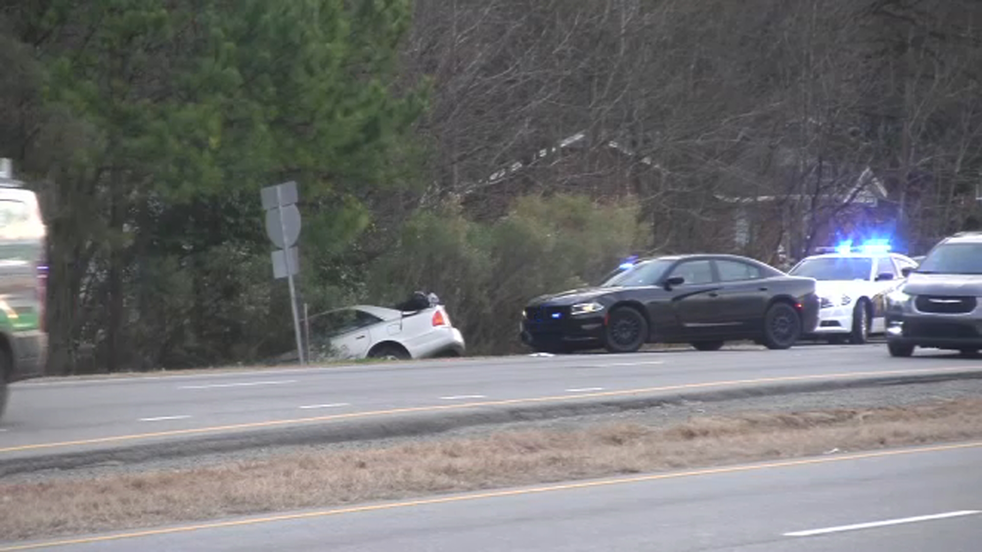 1 suspect in custody, 1 on the run after Wake County pursuit ends in ...