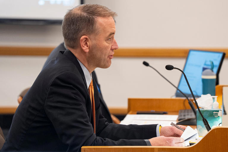 Secretary of State requests $25M for Oregon campaign finance system