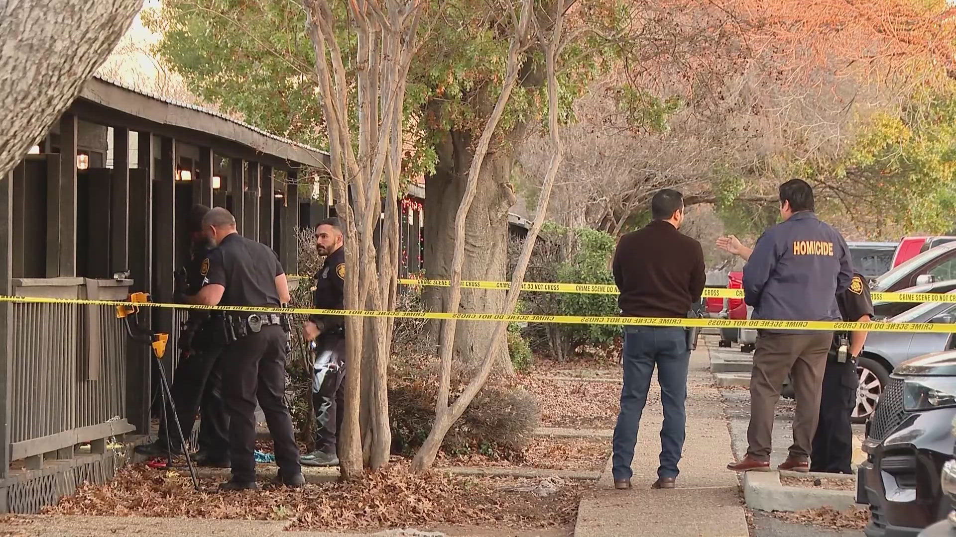 Man shot after opening door to two women at northeast side apartment ...