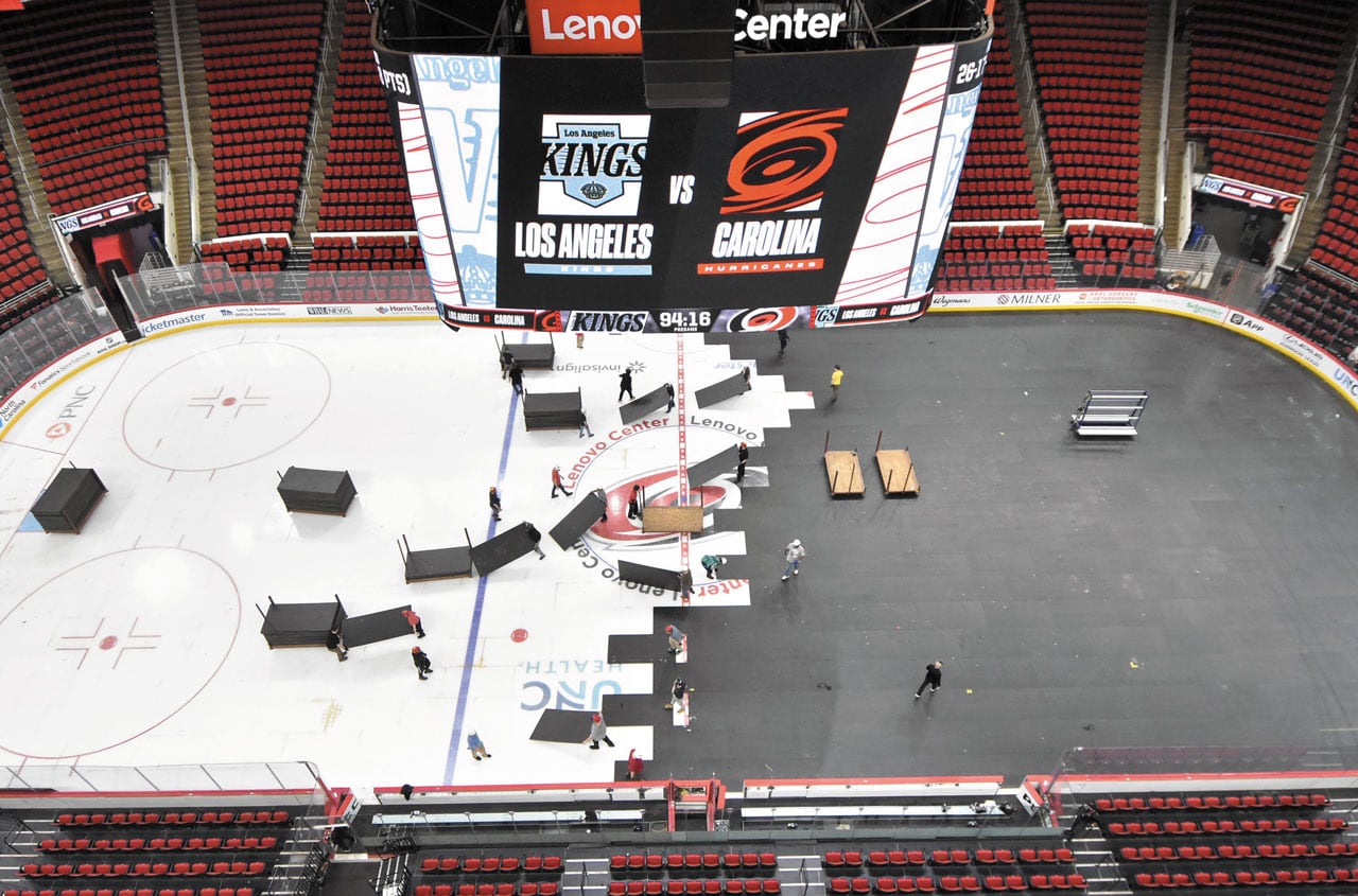 NHL hosts outdoor game in Miami's warm baseball stadium