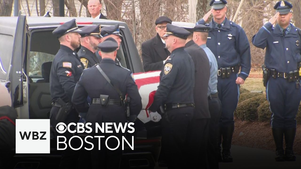 Hundreds attend wake for Uxbridge police officer Stephen LaPorta