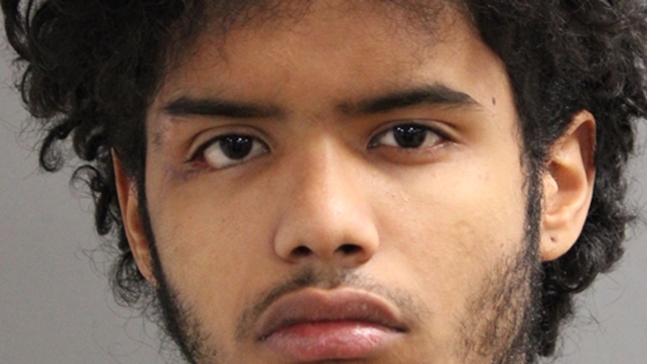 Chicago man, teen arrested 30 minutes after armed carjacking