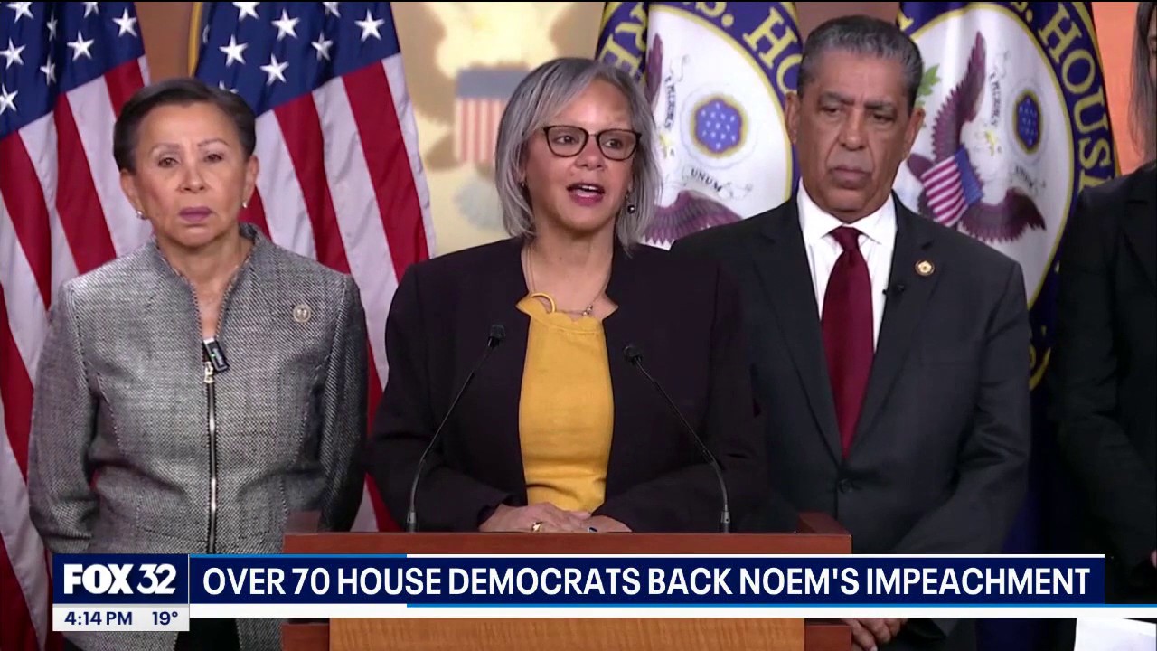 Illinois Rep. Robin Kelly, more than 70 House Dems push to impeach DHS ...