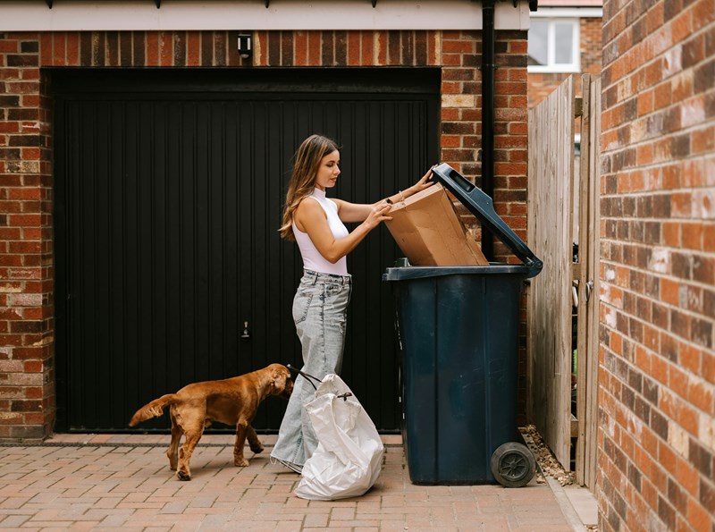 Man wakes up every week at 3 AM to move neighbor's trash cans 6 inches ...