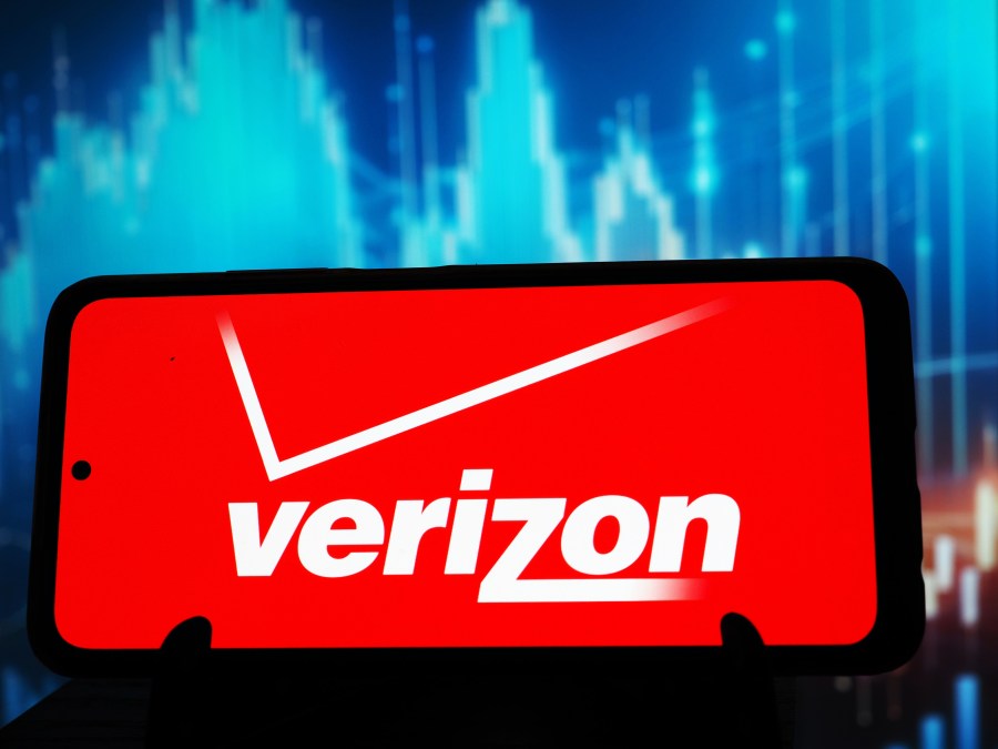 Verizon apologizes for outage, offers credits to affected customers