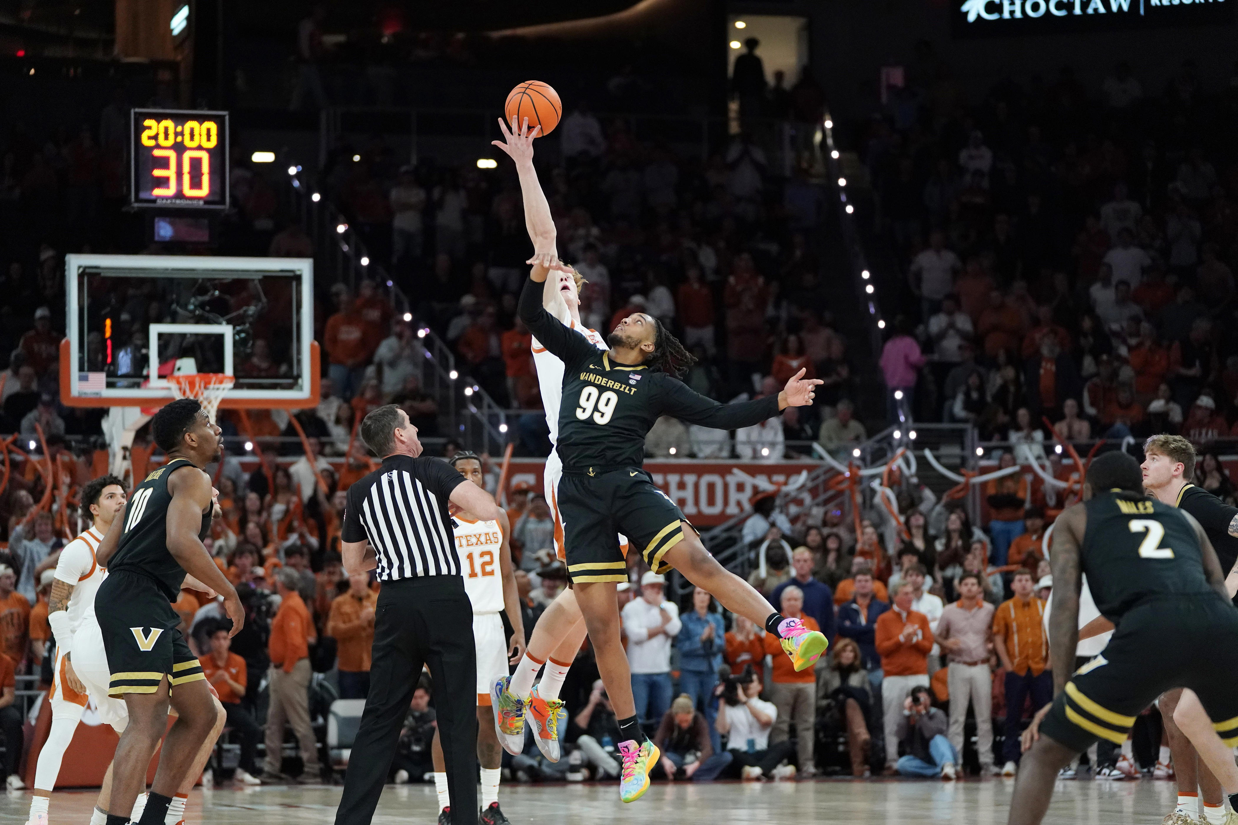 Vanderbilt basketball takes first loss of the season against Texas