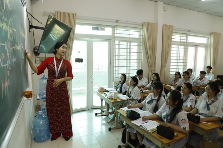 Dạy thêm, học thêm không có lỗi, vấn đề là học để làm gì