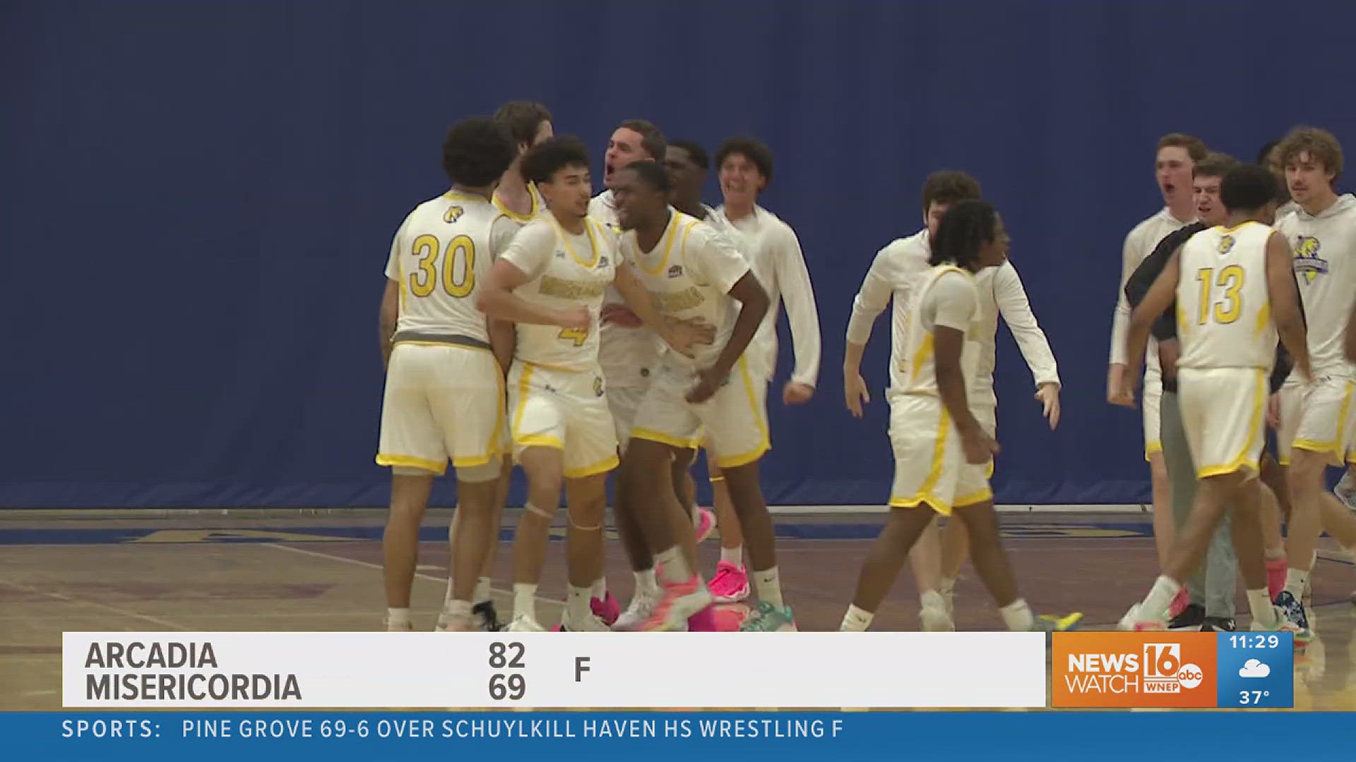 Arcadia rolls into Dallas and picks up 82-69 win over the Cougars