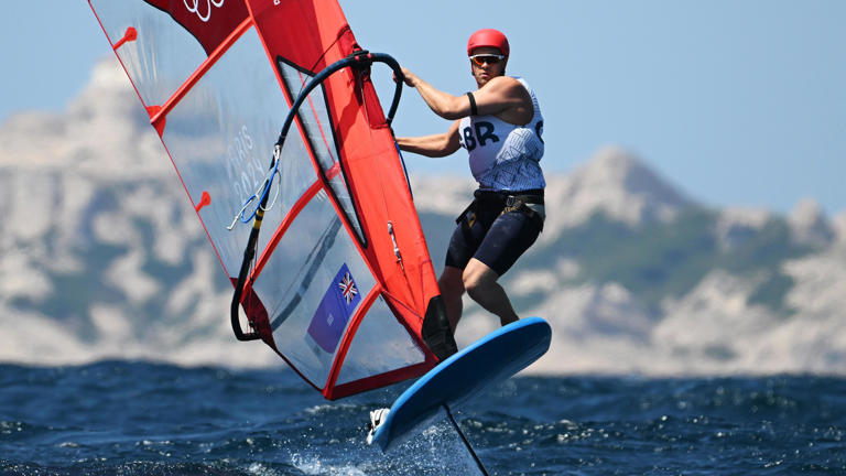 'Completely incapacitated' Olympian targets Worlds return