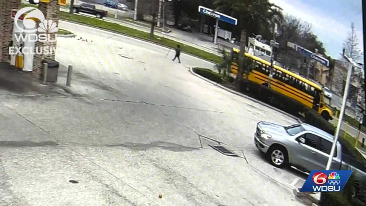 Bus driver sought after leaving 6 students on bus in New Orleans East