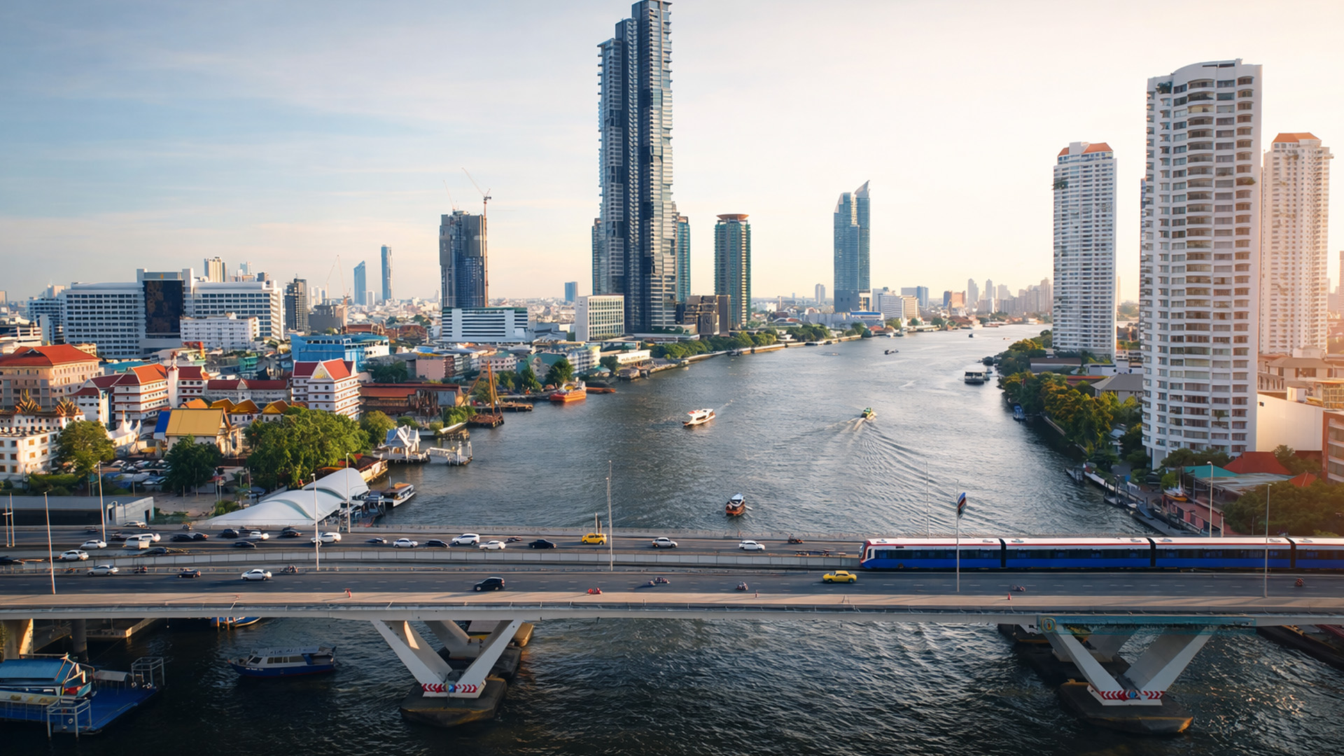 el-m-chao-phraya-joen-varrella-bangkokissa