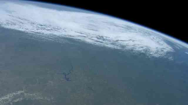 What The Upcoming Geomagnetic Reversal Will Do To Earth