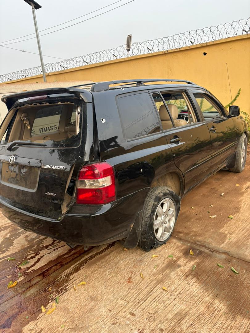 Police arrest two suspected robbers after gun battle in Anambra