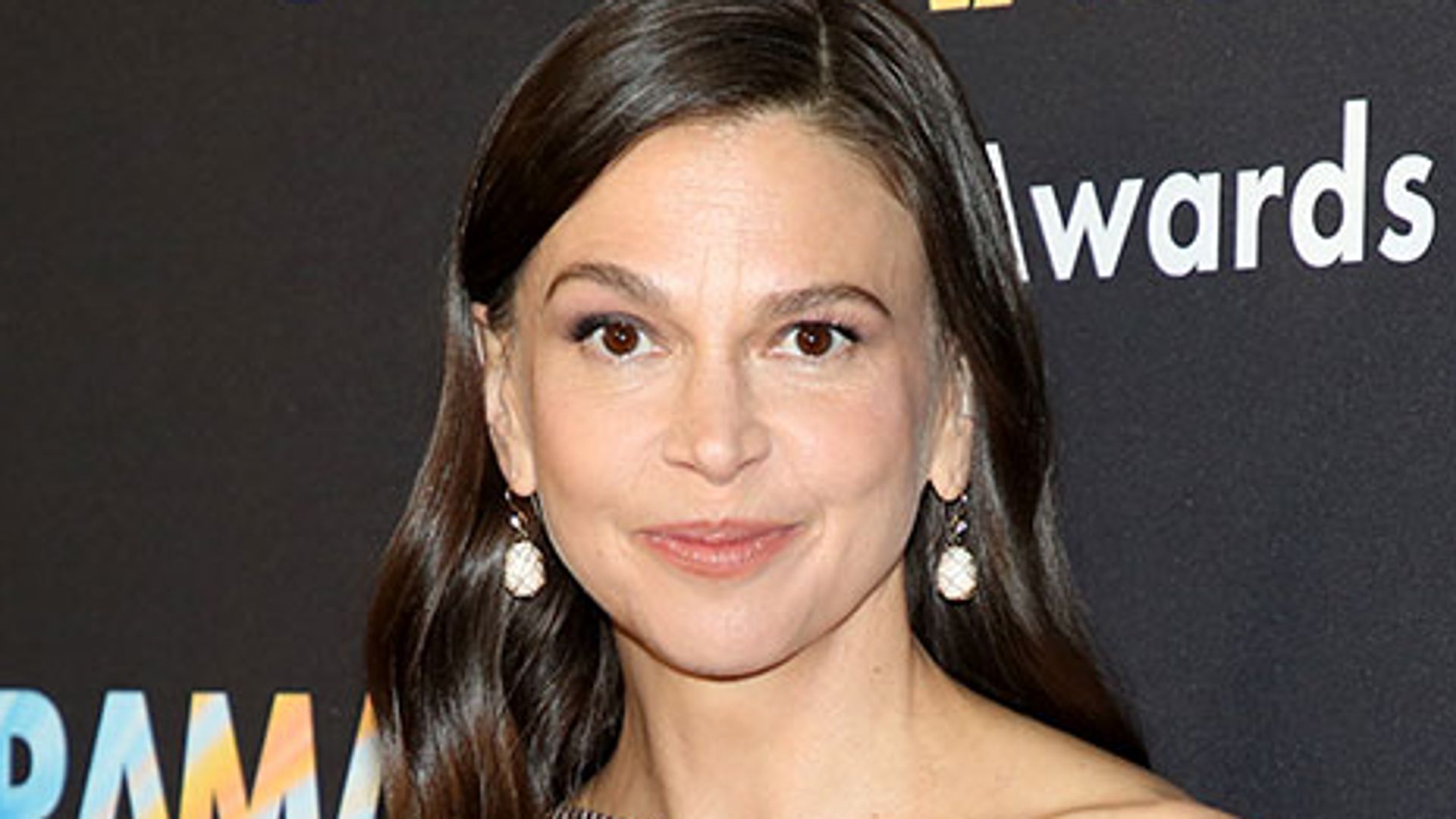 Younger star Sutton Foster uses this French pharmacy cleansing lotion ...