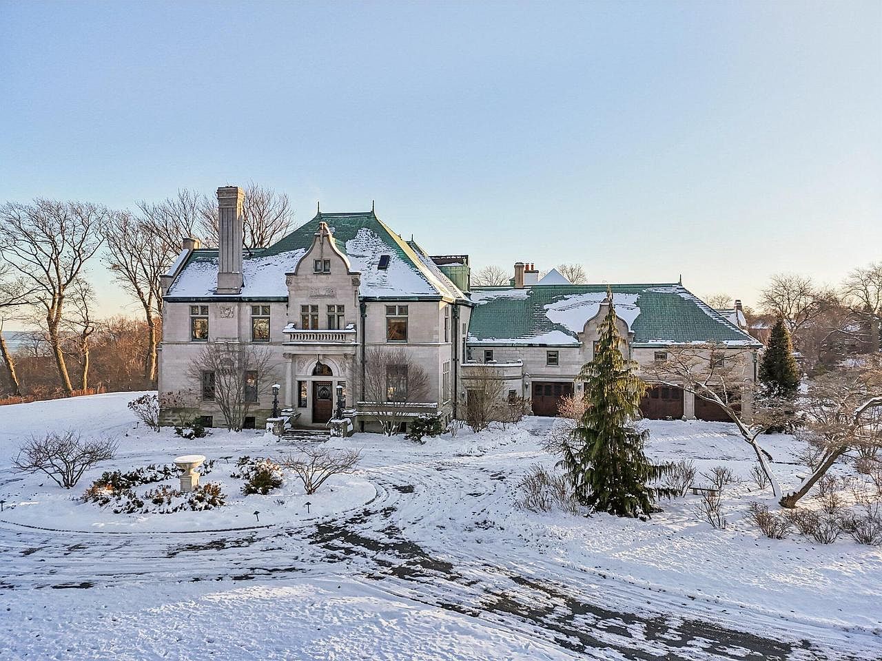 Experience the timeless elegance of the 1890 Samuel Field Mansion in ...