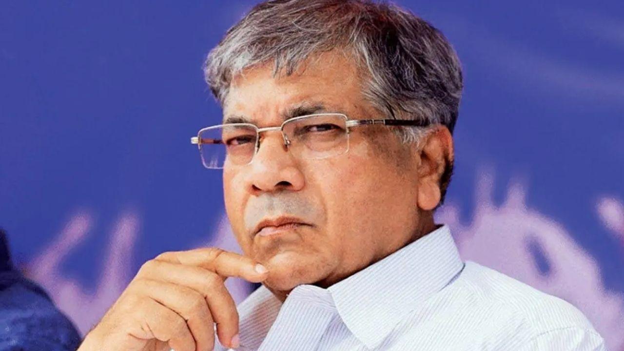 Prakash Ambedkar says, `This civic polls will end BJP`s dominance`