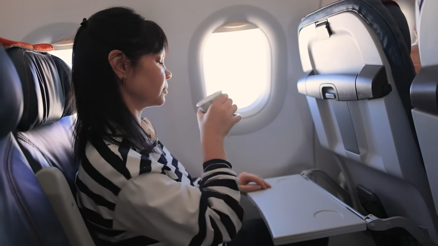 How to get through long flights without losing comfort