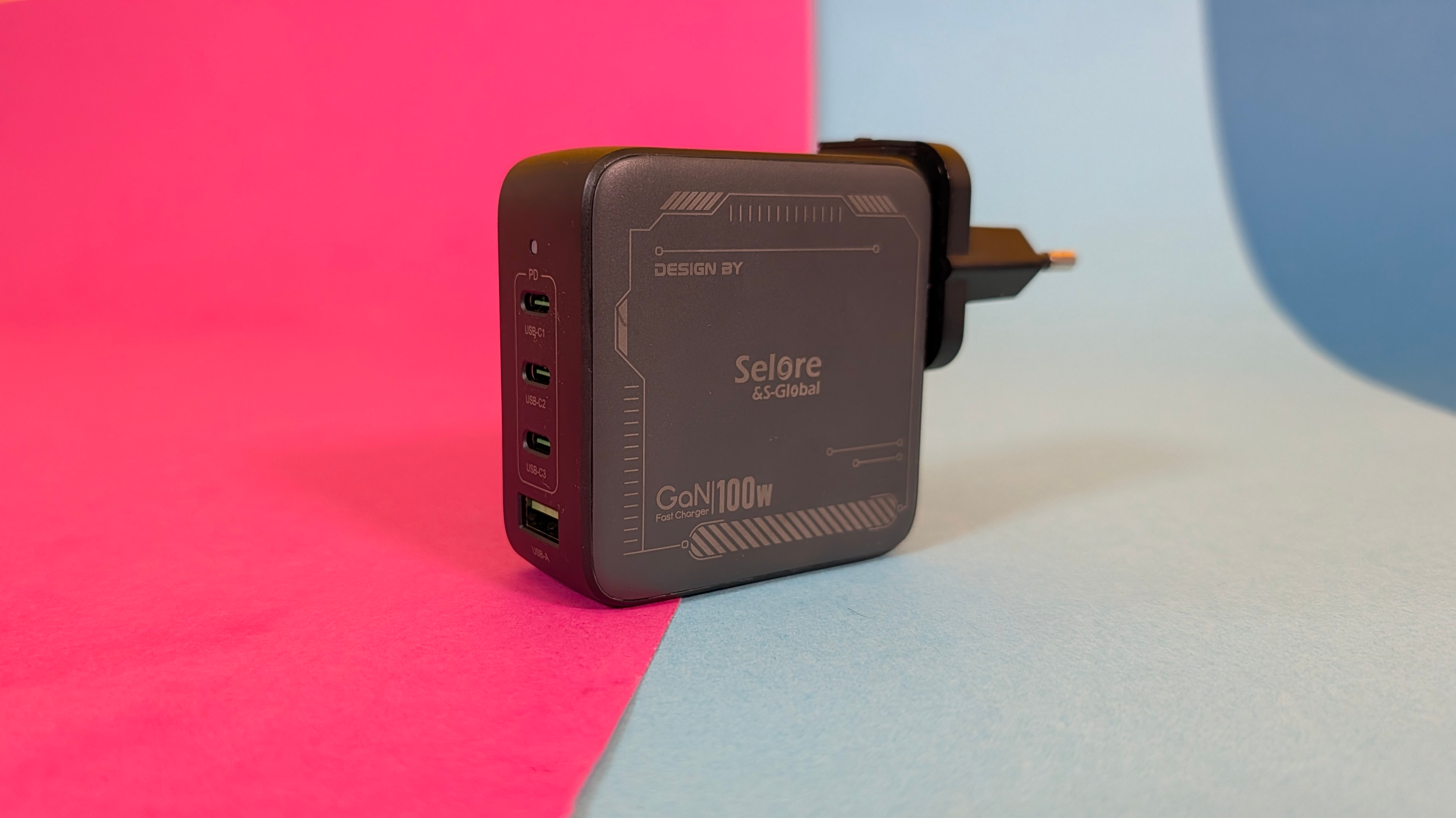 USB-C-Ladegerät Selore & S-Global Mega Smart PD Pioneer 100W für 22 ...
