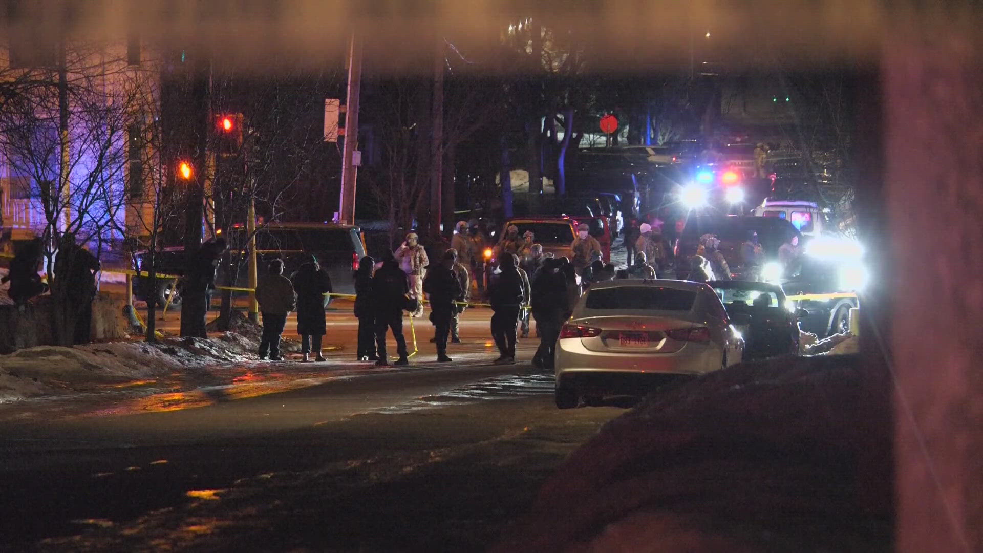 ICE agent shoots man in Minneapolis