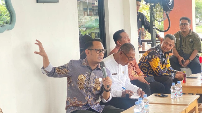 Fairid Turun ke Pasar Datah Manuah, Pedagang Diajak Bangun Ekonomi dari Akar