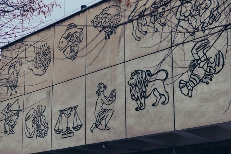 Ramalan zodiak besok Jumat, 16 Januari 2026: Libra, Scorpio, Sagitarius, Capricorn, Aquarius, dan Pi