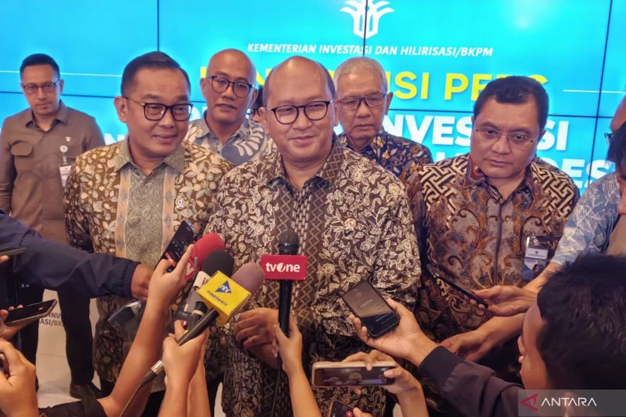 Investasi triwulan IV 2025 lampaui target, Rosan jamin dampak positif APBN