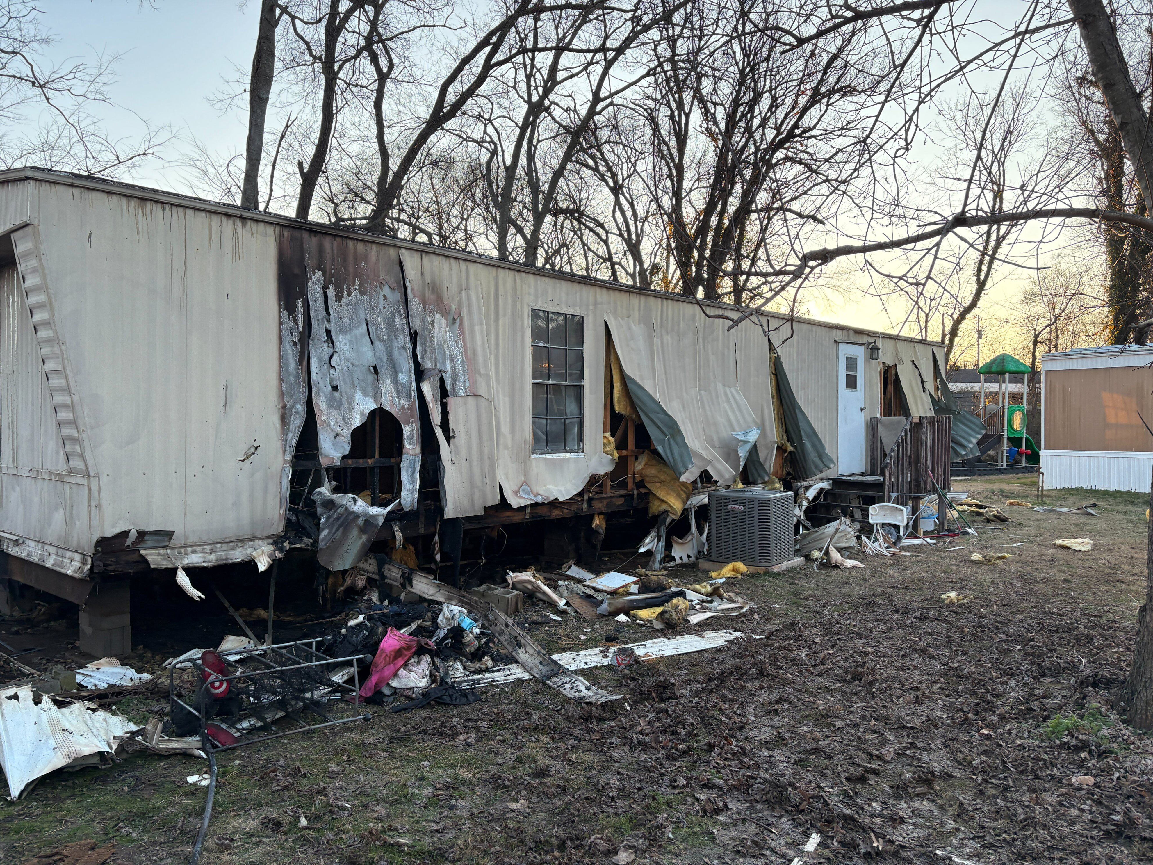 Franklin family displaced after mobile home destroyed in early morning fire